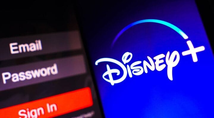 DISNEY+ FECHA PARCERIA COM CAZÉTV PARA CONQUISTAR O PÚBLICO JOVEM